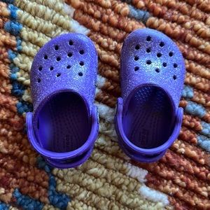 Baby crocs size 4, sparkly purple